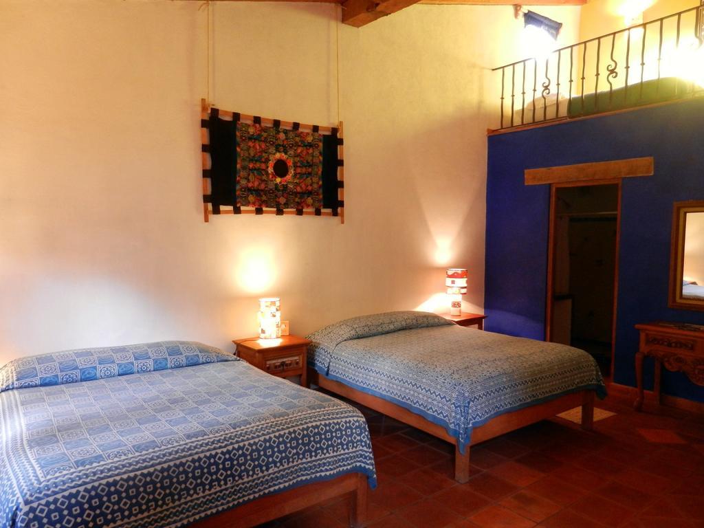 Posada Yolihuani Пацкуаро Экстерьер фото